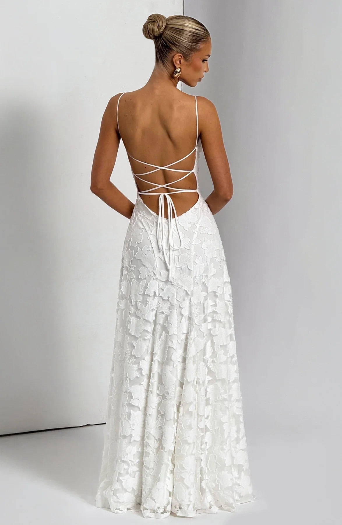 ZEYA - Raices Sleeveless Floral Maxi Dress