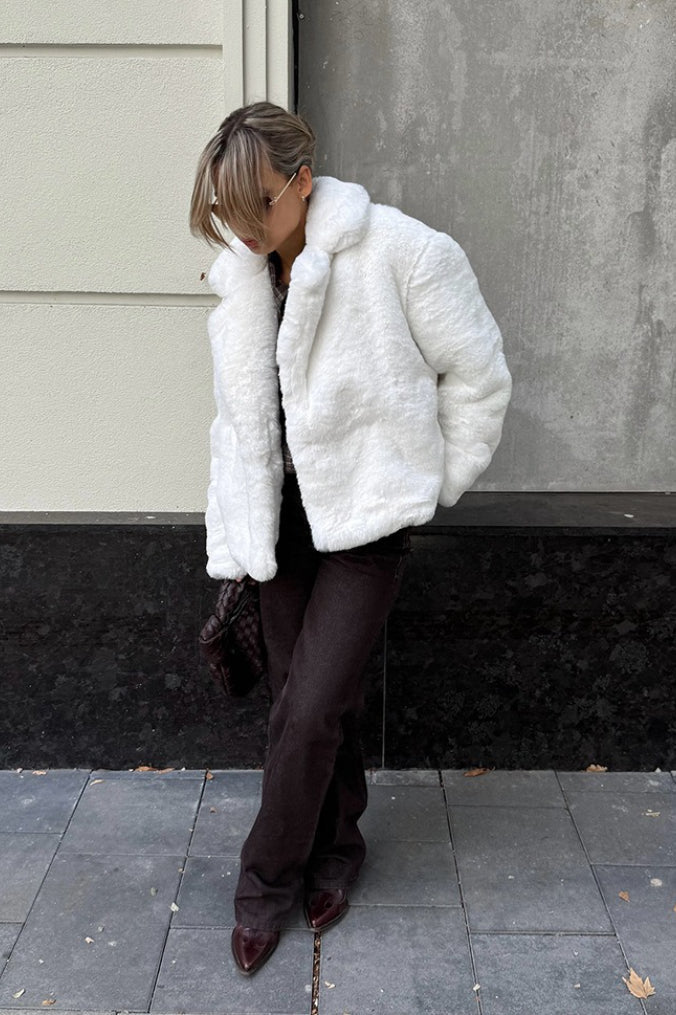 ZEYA - Catherine Short fluffly Coat