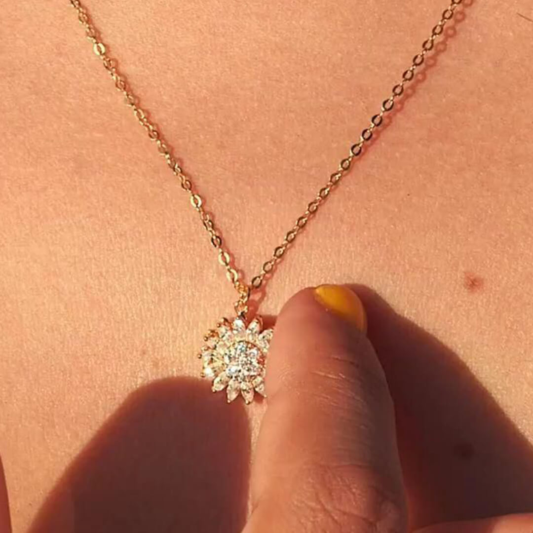 ZEYA - Flower Anxiety Spinner Necklace