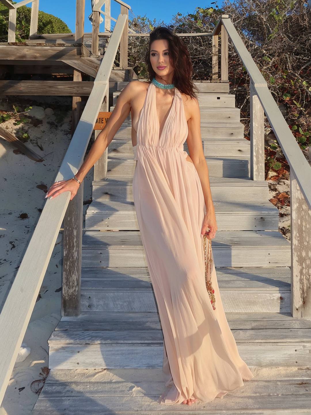 ZEYA - Liza Deep Neck Maxi Dress