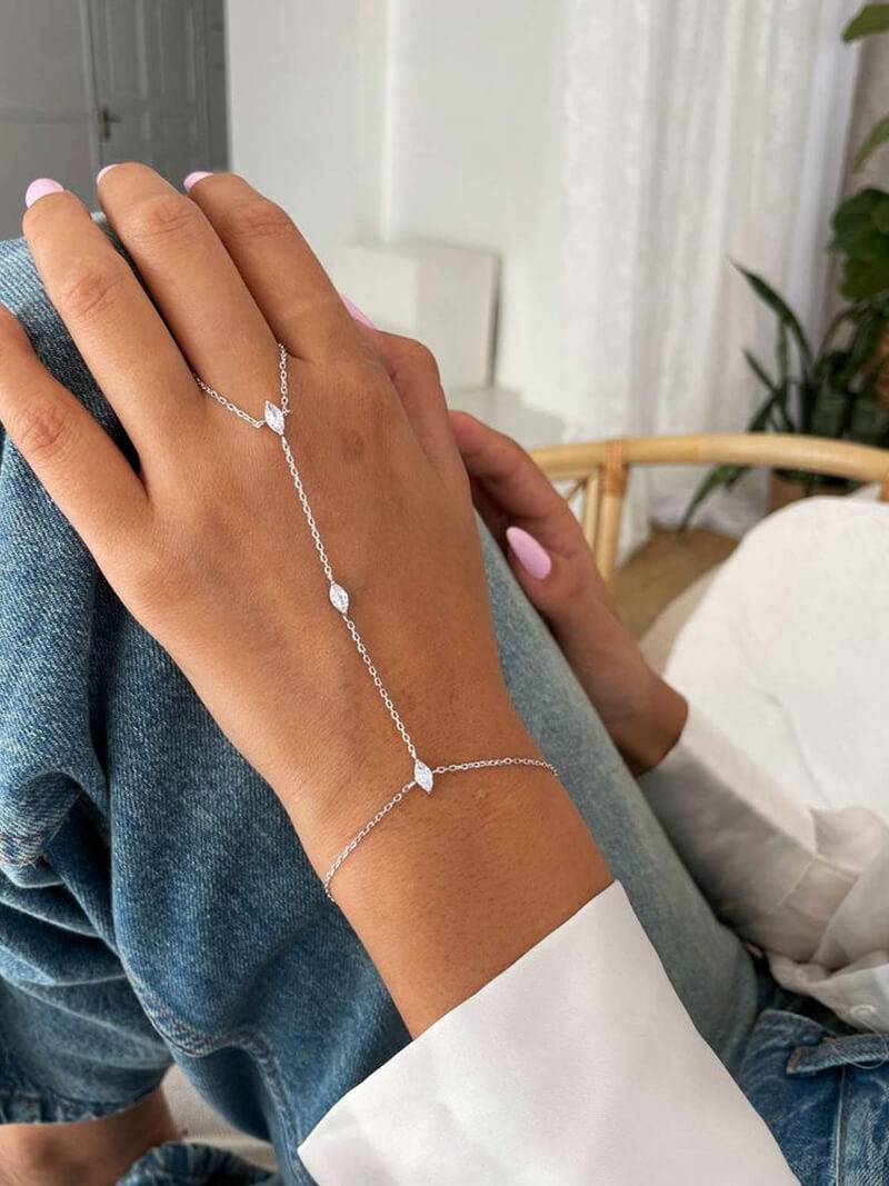 ZEYA - Marquise Hand Chain